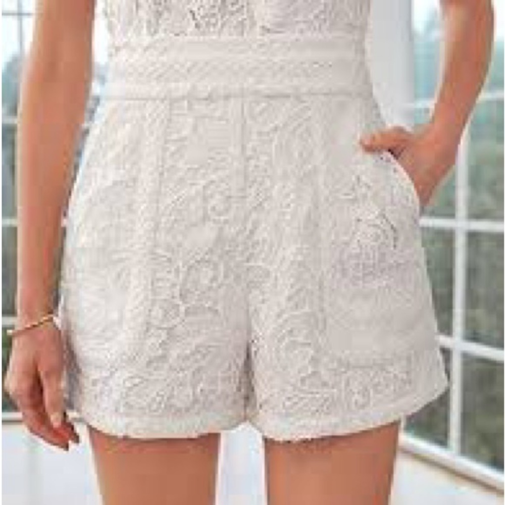 MOFT shorts size M embroidered crocheted lace white fully lined EC.